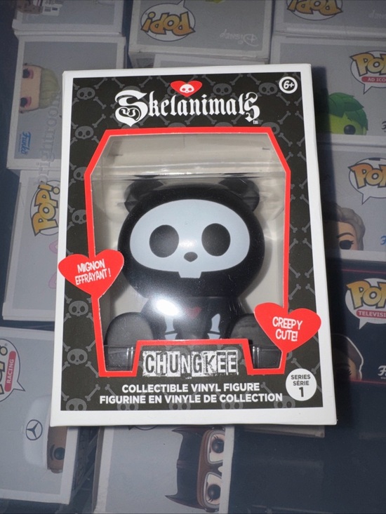 Other - Skelanimals Chungkee Collectible Vinyl Figure - Black & White